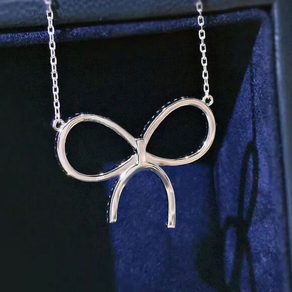 The Brilliant Bow Pendant Necklace in 925 - Picture 4 of 6
